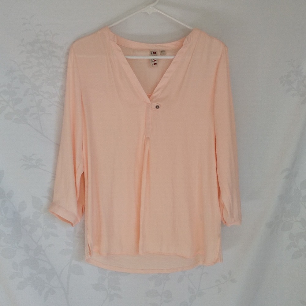 Dolan Left Coast Collection‎ Peach Mixed Media Henley Blouse Medium